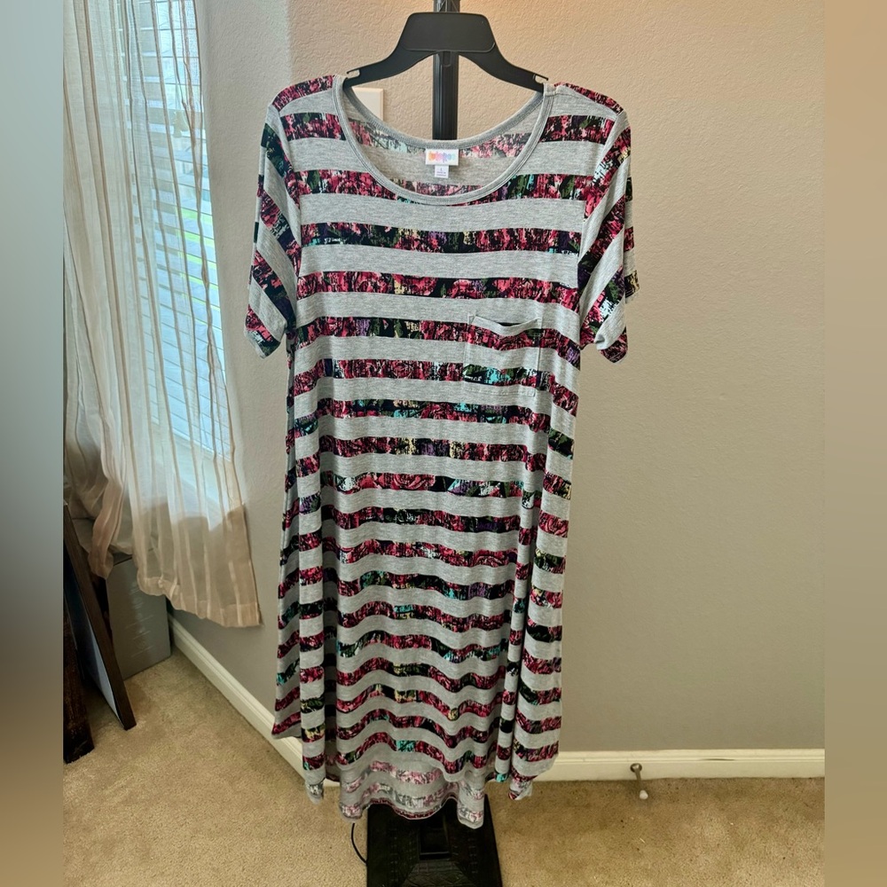LuLaRoe Carly, L